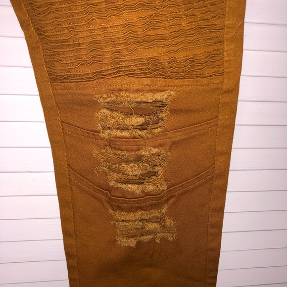 Gentry Garb Designer Mens Pants - Picture 5 of 6